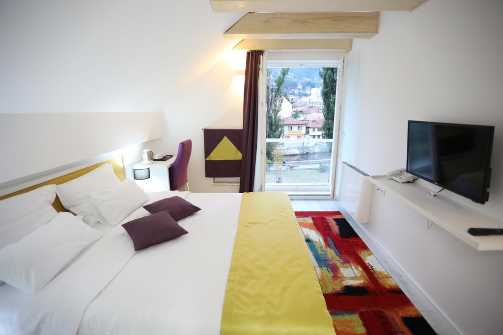 Hotel Boutique Libris Сараево Екстериор снимка