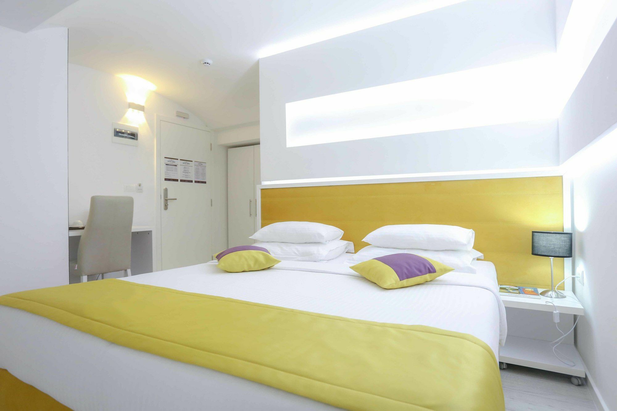 Hotel Boutique Libris Сараево Екстериор снимка